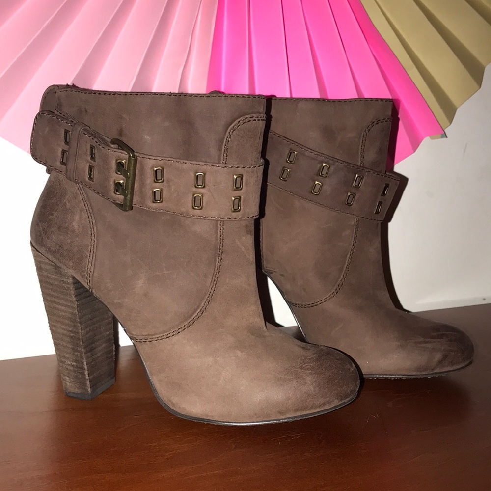 Women’s Ankle Booties 🤎